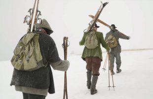 “Nostalski” – historisches Skifahren neu belebt